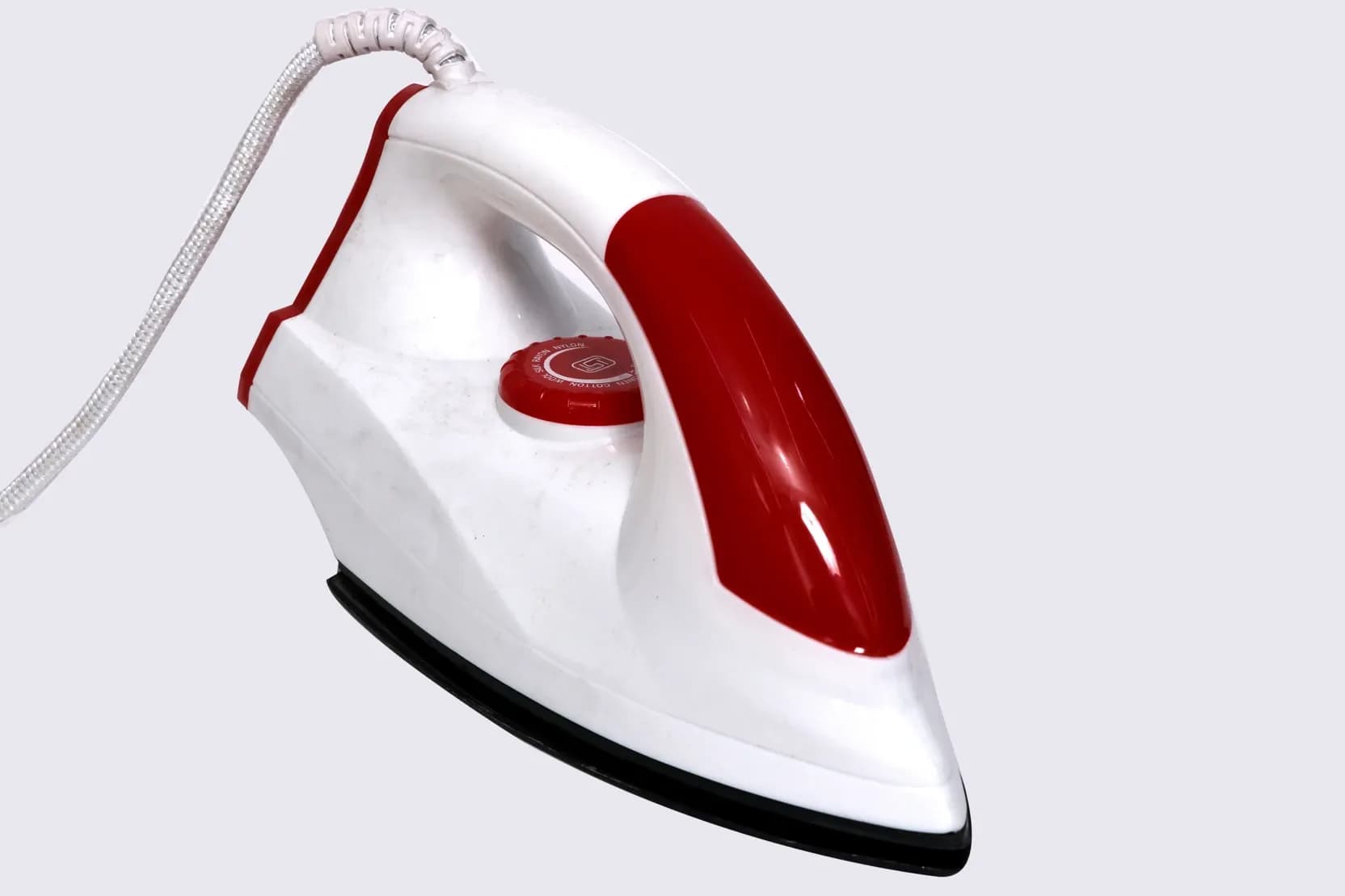 VISHPIRE-VP-1000-DRY-IRON-750W-Vishpire.webp